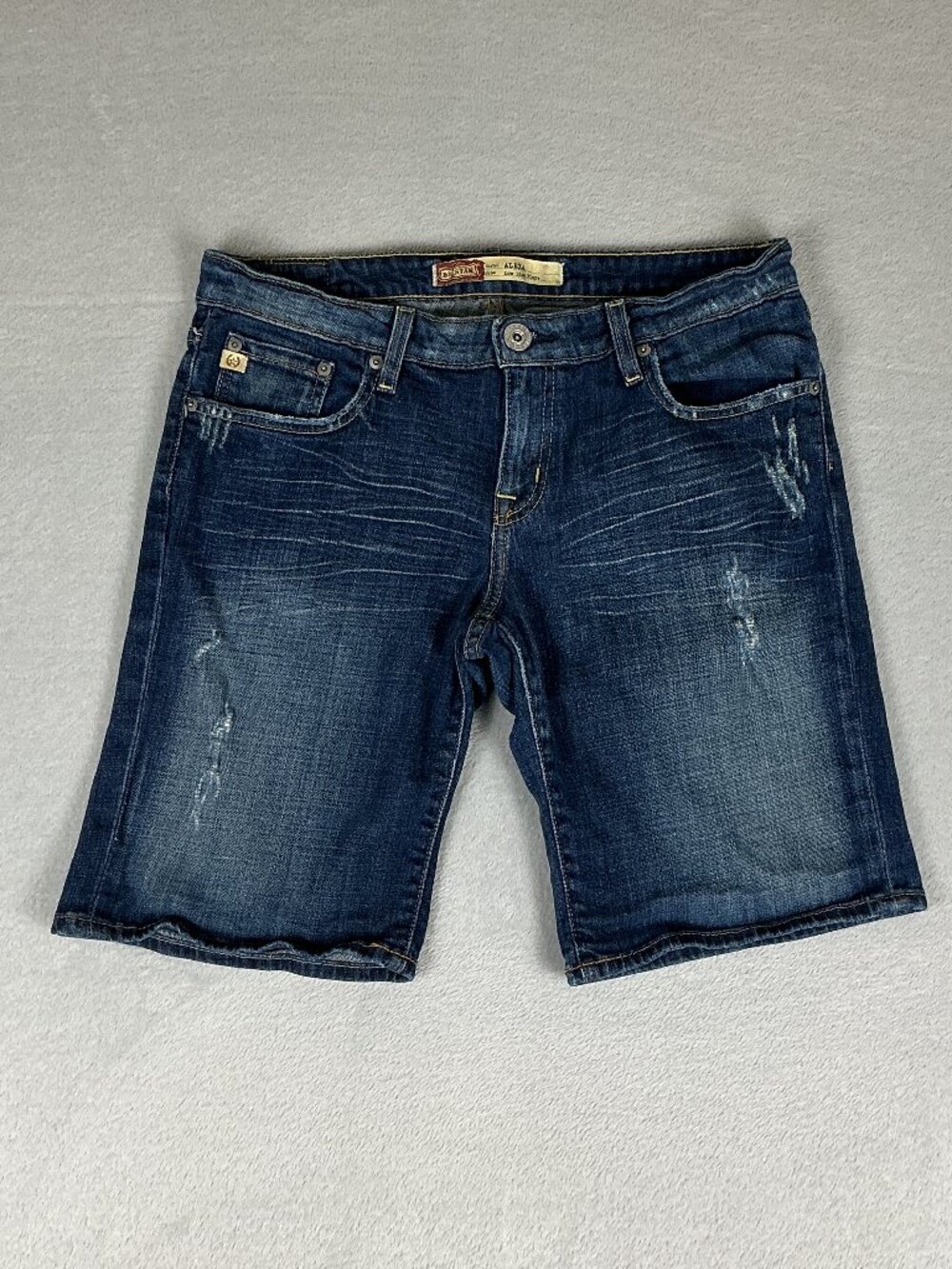 Big Star Low Rise blue Denim Shorts Women's Size 31 Y2k Alexa Style.